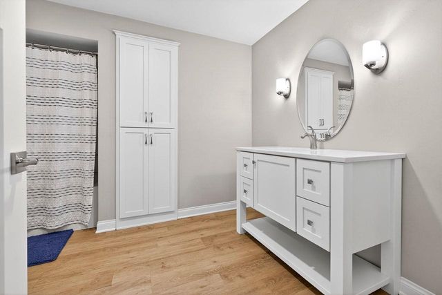 4351 N SUGAR MAPLE LANE, Appleton, WI 54913