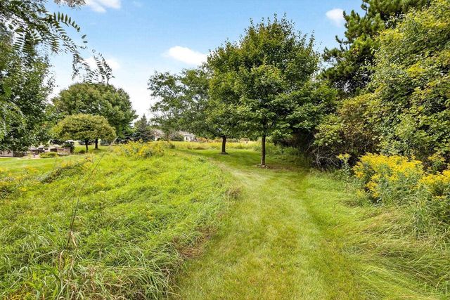 4351 N SUGAR MAPLE LANE, Appleton, WI 54913