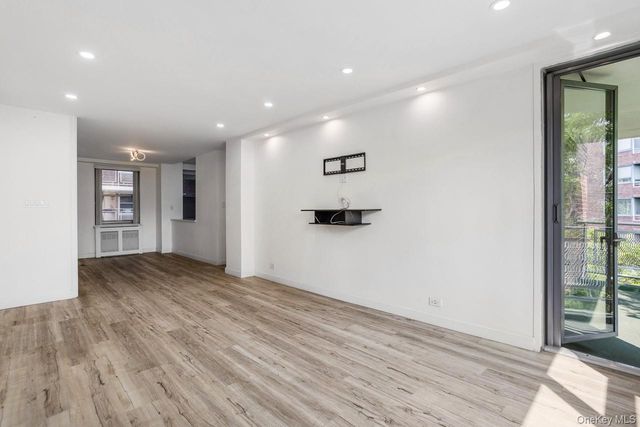 6125 97th Street 5A, Rego Park, NY 11374