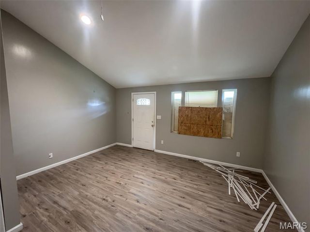 3974 Lada Avenue, Normandy, MO 63121