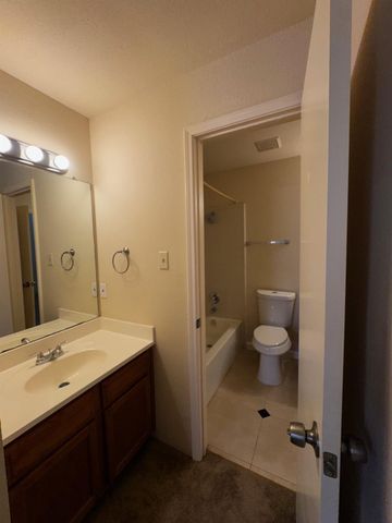 8247 Creekbend Drive 8247, Houston, TX 77071