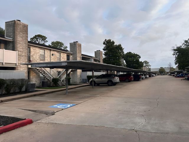 8247 Creekbend Drive 8247, Houston, TX 77071