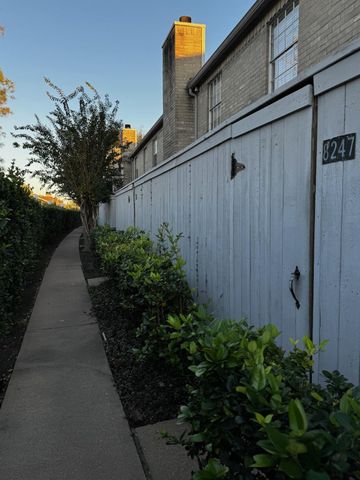 8247 Creekbend Drive 8247, Houston, TX 77071