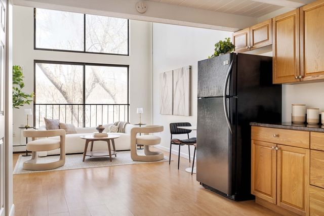 993 Massachusetts Ave 203, Arlington, MA 02476