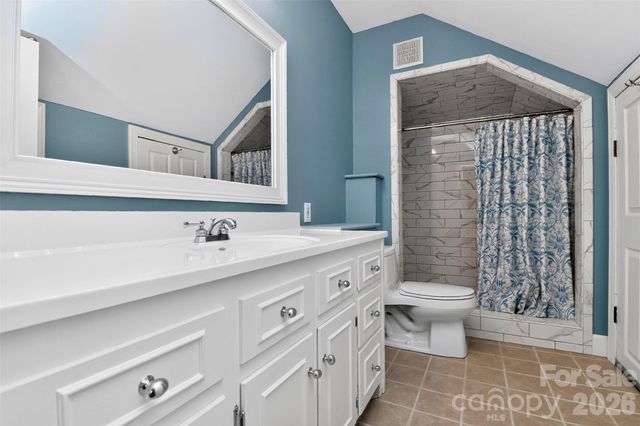 971 Stanley Lucia Road, Mount Holly, NC 28120