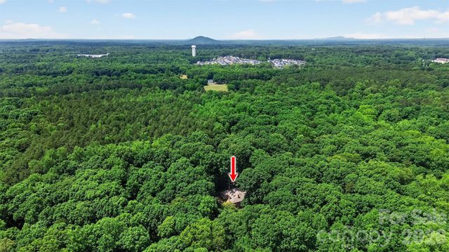 971 Stanley Lucia Road, Mount Holly, NC 28120