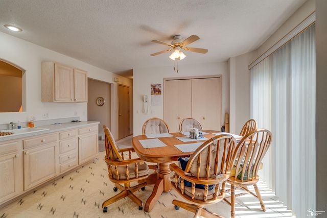 10223 Summerfield Road, Temperance, MI 48182