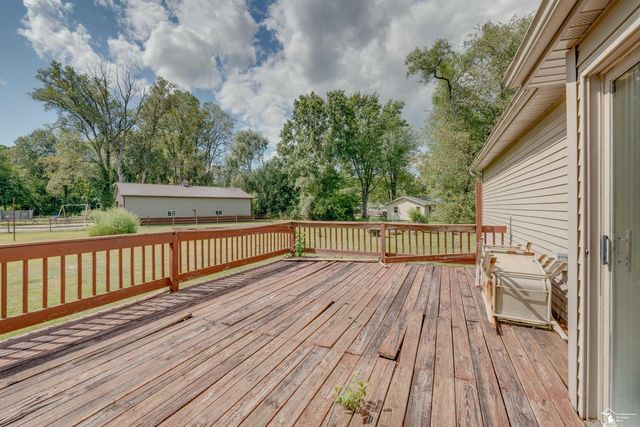 10223 Summerfield Road, Temperance, MI 48182