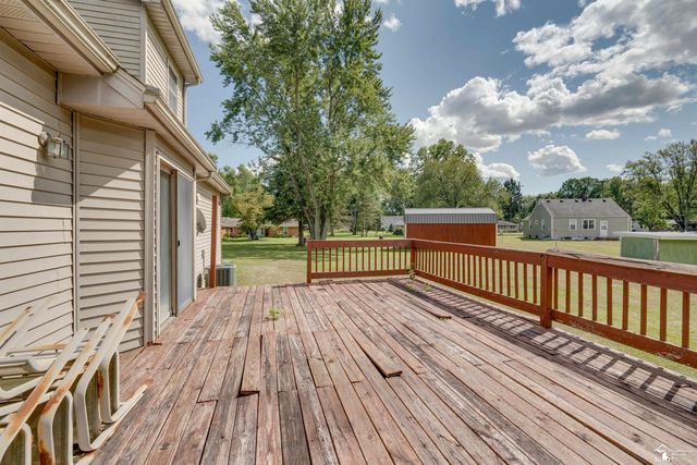 10223 Summerfield Road, Temperance, MI 48182