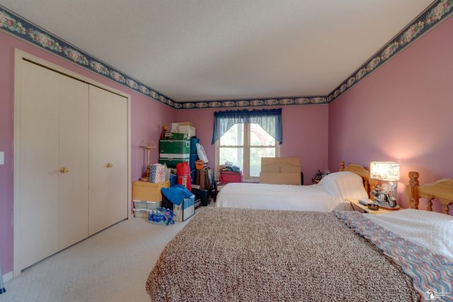 10223 Summerfield Road, Temperance, MI 48182