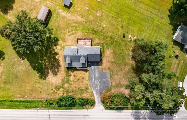 10223 Summerfield Road, Temperance, MI 48182