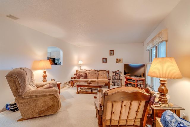 10223 Summerfield Road, Temperance, MI 48182