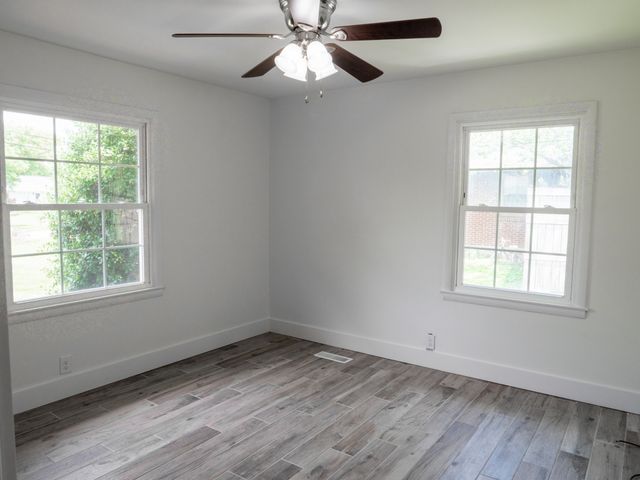 602 Westcrest Dr, Nashville, TN 37211