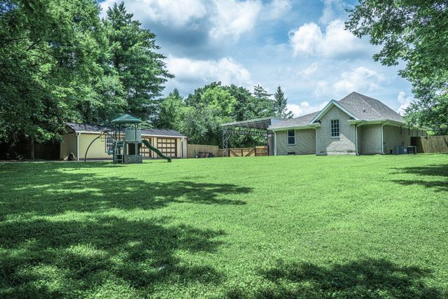 602 Westcrest Dr, Nashville, TN 37211