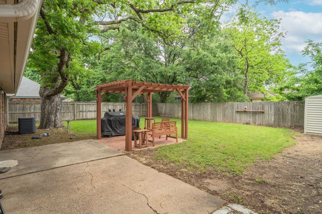 204 Joshua Street, Denton, TX 76209