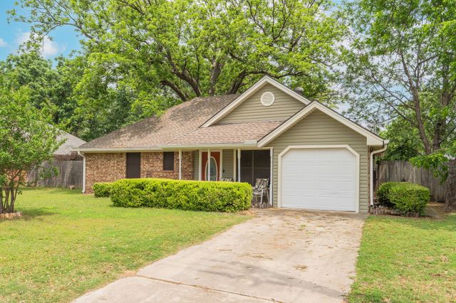 204 Joshua Street, Denton, TX 76209