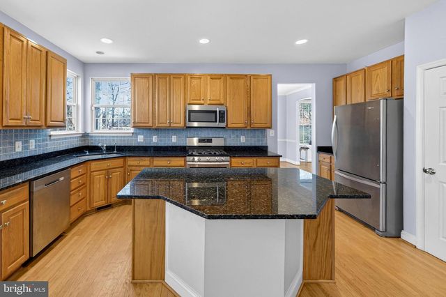 11913 HUNTERS LN, Rockville, MD 20852