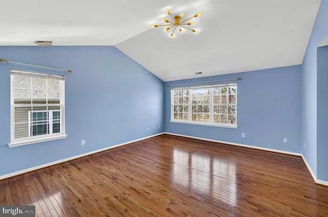 11913 HUNTERS LN, Rockville, MD 20852