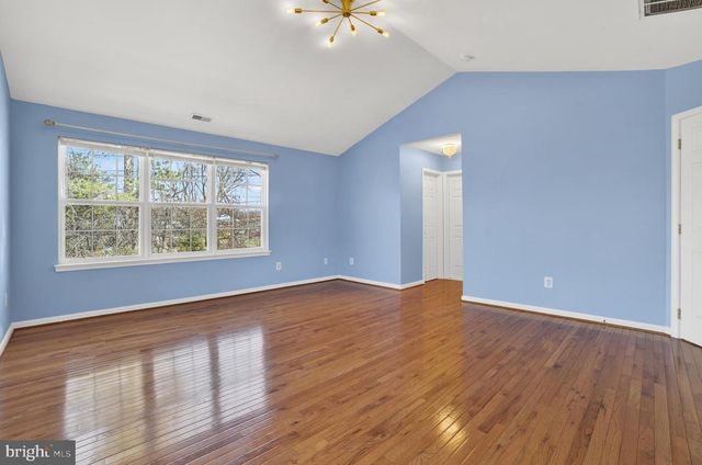 11913 HUNTERS LN, Rockville, MD 20852