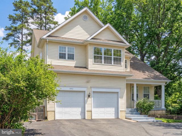 11913 HUNTERS LN, Rockville, MD 20852