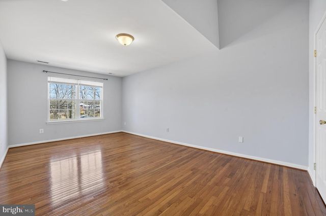 11913 HUNTERS LN, Rockville, MD 20852