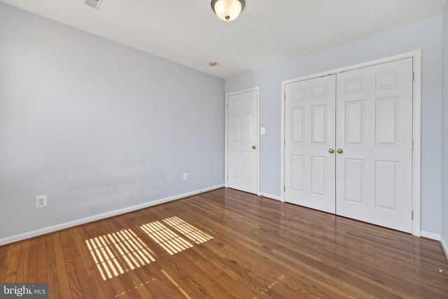 11913 HUNTERS LN, Rockville, MD 20852