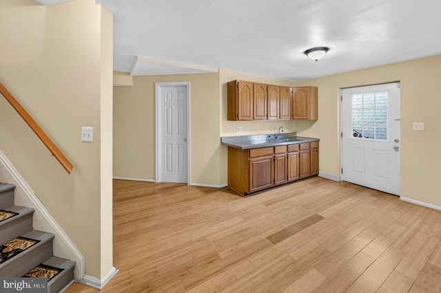 11913 HUNTERS LN, Rockville, MD 20852