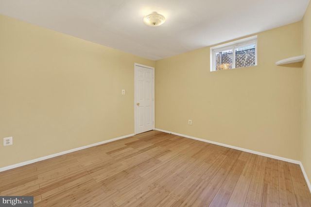 11913 HUNTERS LN, Rockville, MD 20852