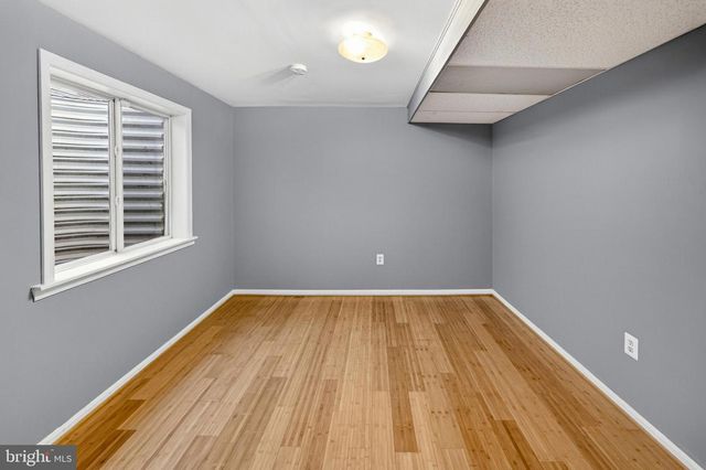 11913 HUNTERS LN, Rockville, MD 20852