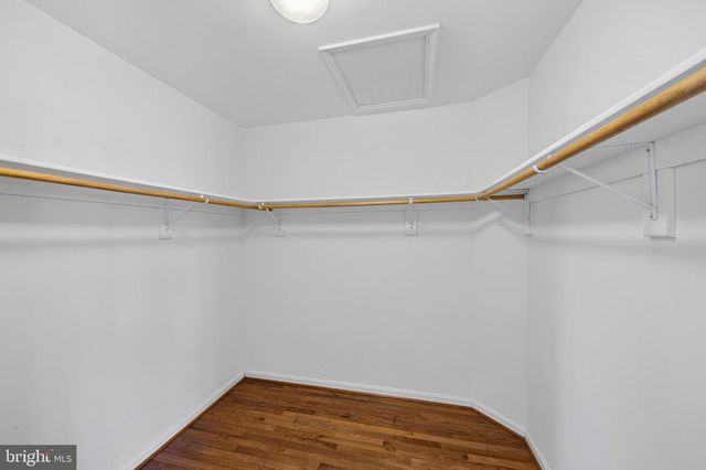 11913 HUNTERS LN, Rockville, MD 20852