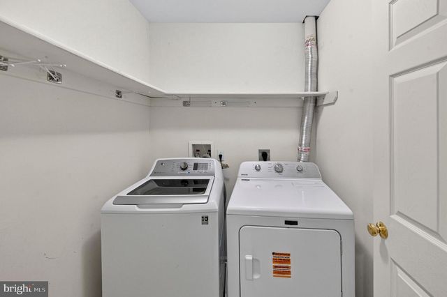 11913 HUNTERS LN, Rockville, MD 20852