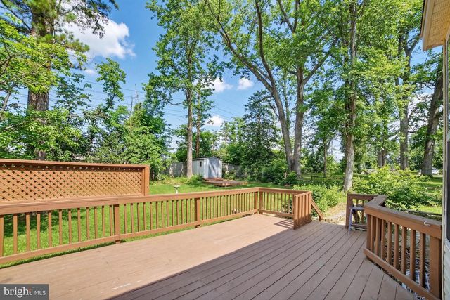 11913 HUNTERS LN, Rockville, MD 20852