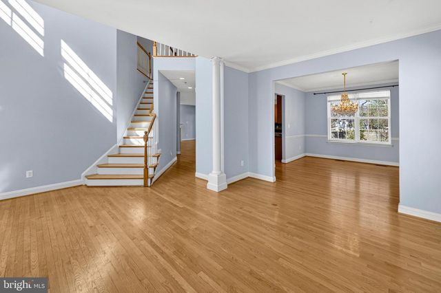 11913 HUNTERS LN, Rockville, MD 20852