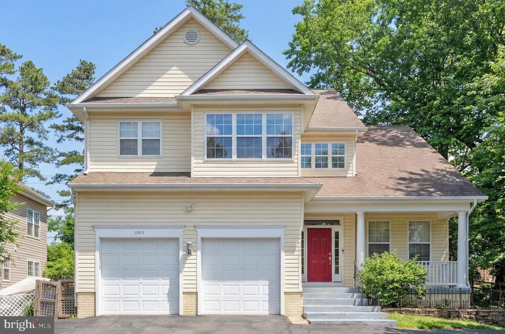 11913 HUNTERS LN, Rockville, MD 20852