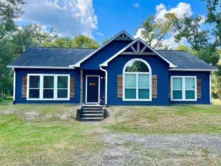 22740 Brazos Circle, Damon, TX 77430