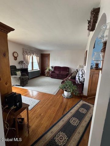 1615 Bernice Street, Rotterdam, NY 12303