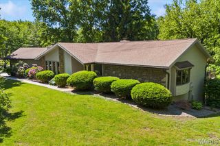 1817 Lebanon Avenue, Belleville, IL 62221