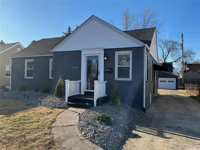 2653 Grand Avenue, Granite City, IL 62040