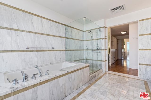 1 W Century Drive 21A, Los Angeles, CA 90067