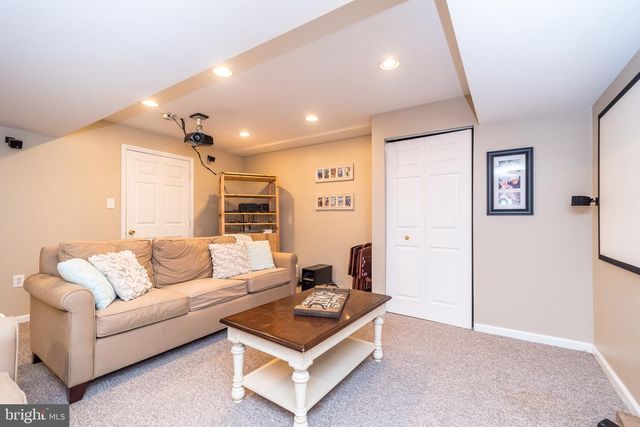 119 BRADFORD DR, Schwenksville, PA 19473