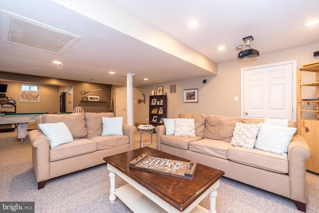 119 BRADFORD DR, Schwenksville, PA 19473