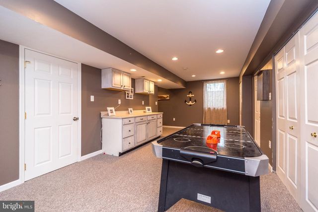 119 BRADFORD DR, Schwenksville, PA 19473