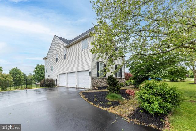 119 BRADFORD DR, Schwenksville, PA 19473