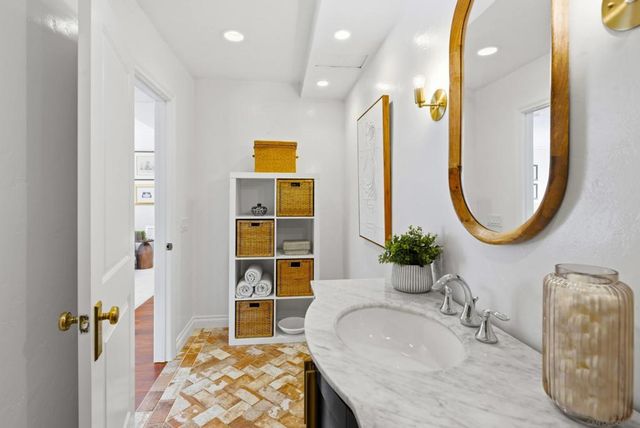 16405 Bronco Ln, Poway, CA 92064