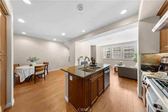 80 Full Moon, Irvine, CA 92618