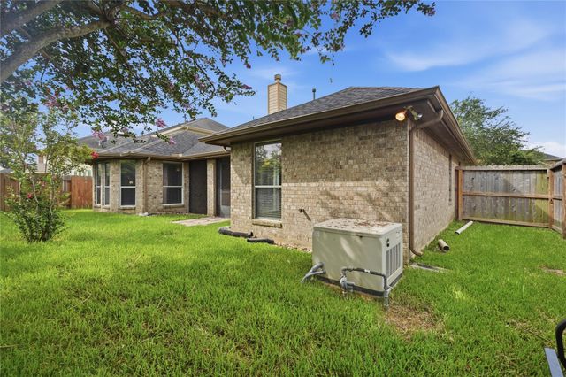 12811 Flat Creek Drive, Pearland, TX 77584