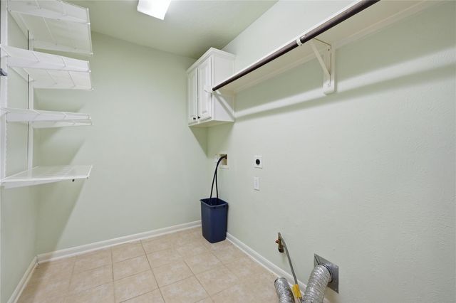 12811 Flat Creek Drive, Pearland, TX 77584