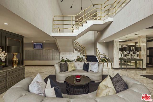 1131 Alta Loma Road 528, West Hollywood, CA 90069