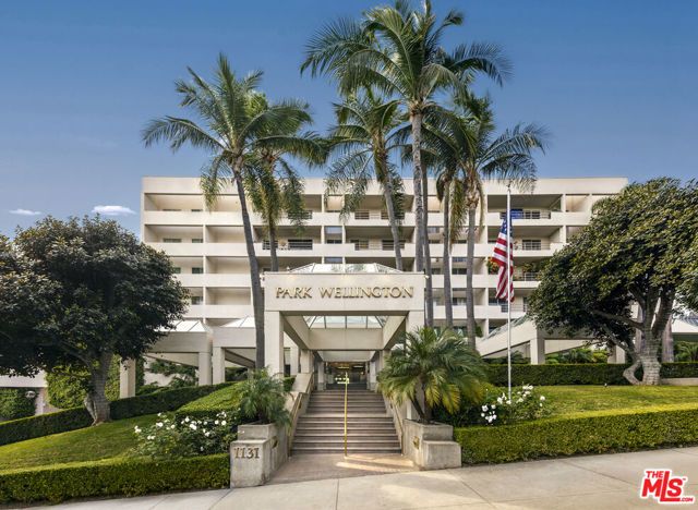 1131 Alta Loma Road 528, West Hollywood, CA 90069