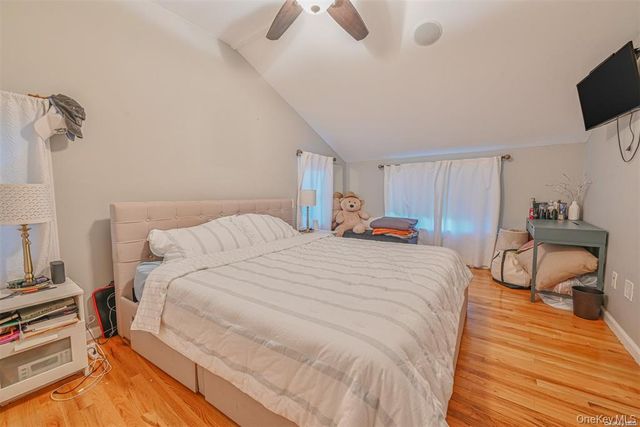 45 Jervis Avenue, Copiague, NY 11726